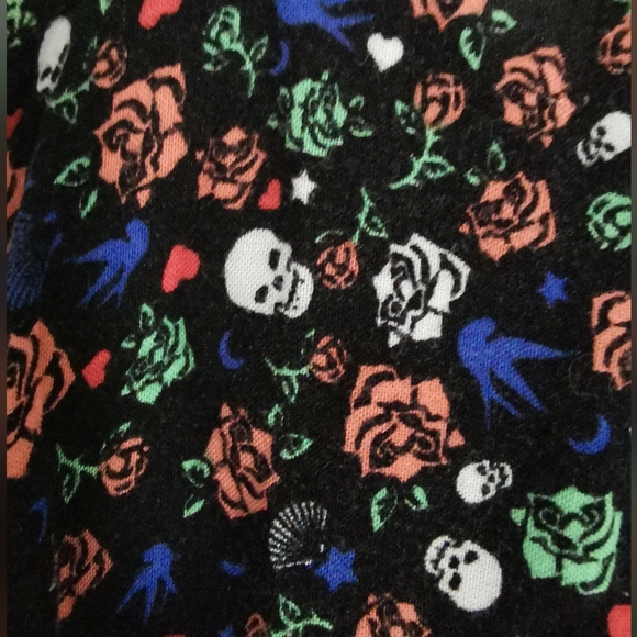 H&M Skull and floral dress - Picture 4 of 4
